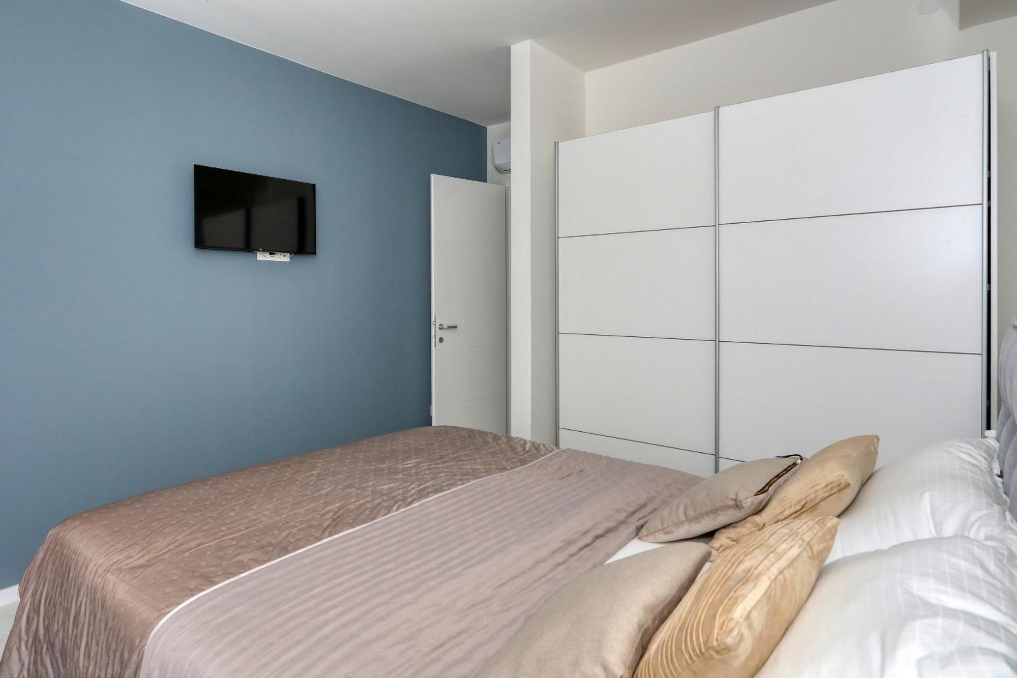 Apartment Relex With Pool & Jacuzzi Privlaka  Extérieur photo