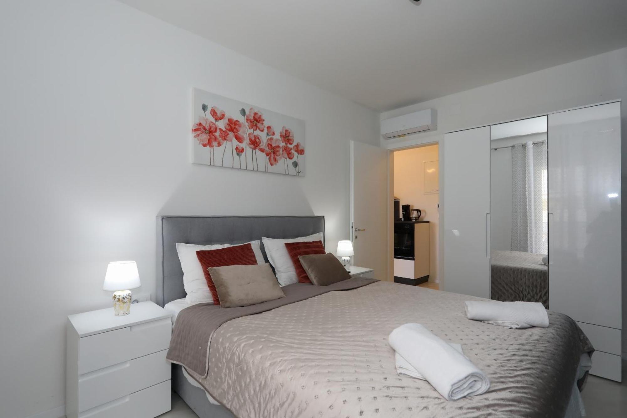 Apartment Relex With Pool & Jacuzzi Privlaka  Extérieur photo