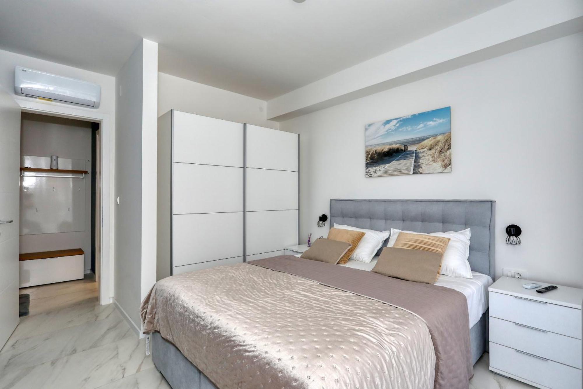 Apartment Relex With Pool & Jacuzzi Privlaka  Extérieur photo