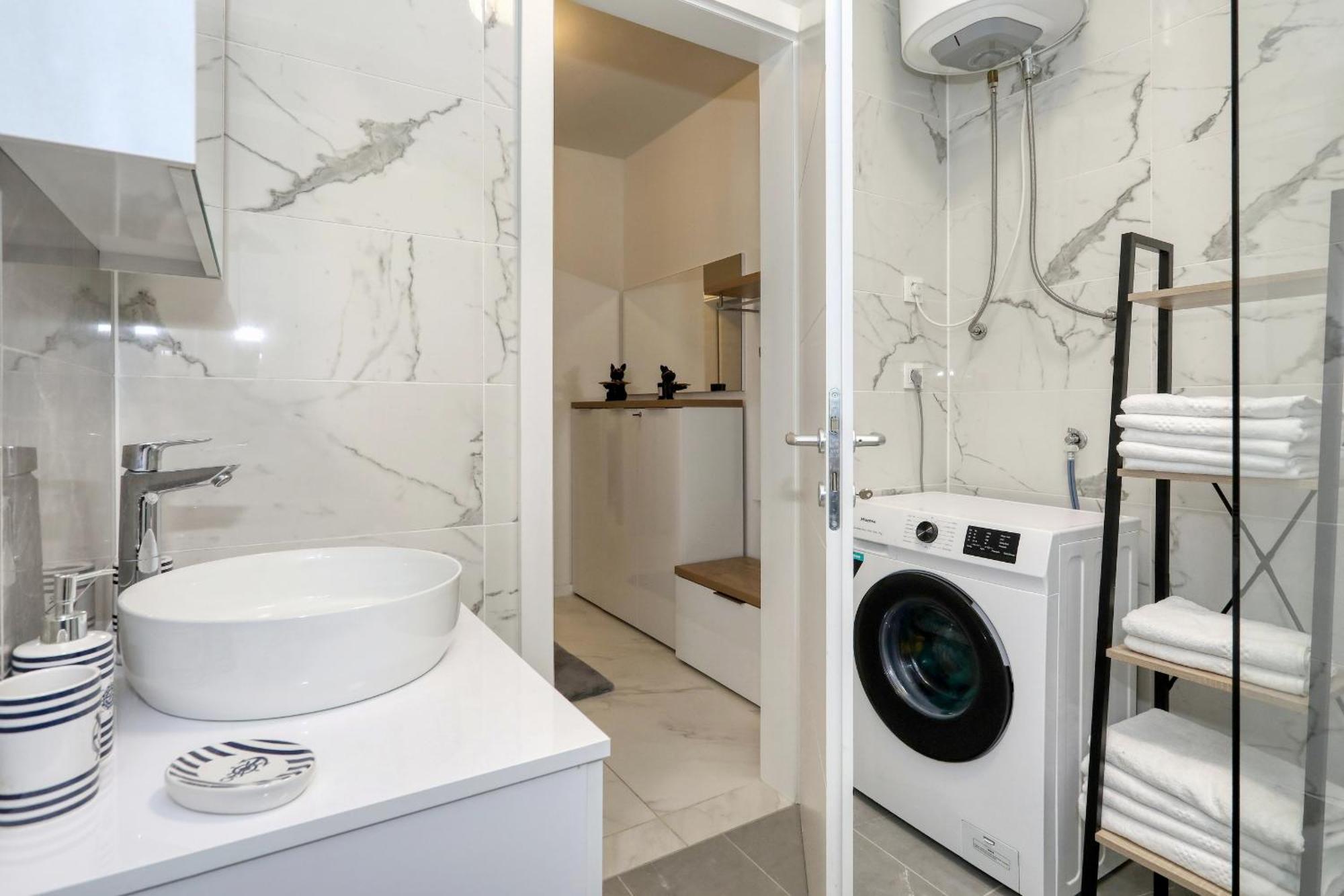 Apartment Relex With Pool & Jacuzzi Privlaka  Extérieur photo