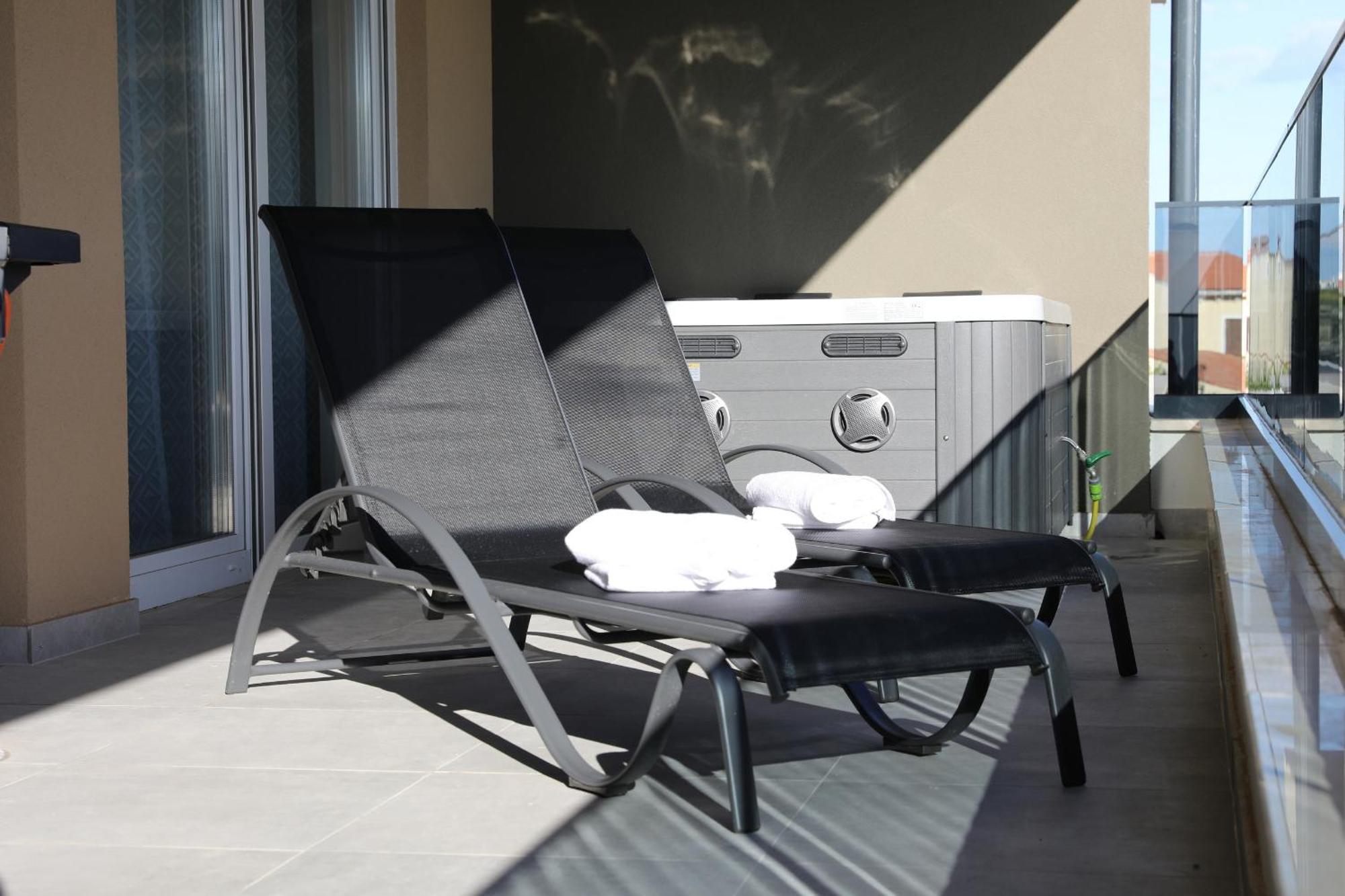 Apartment Relex With Pool & Jacuzzi Privlaka  Extérieur photo