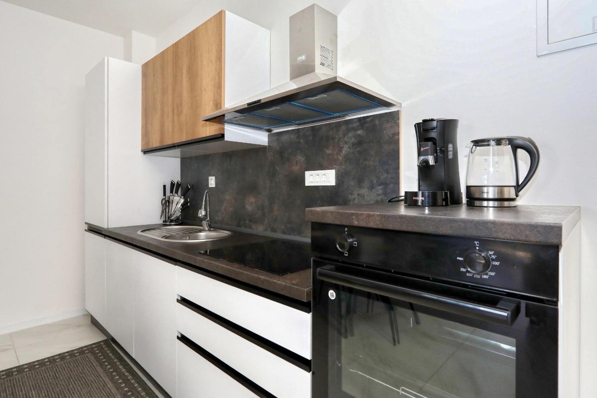 Apartment Relex With Pool & Jacuzzi Privlaka  Extérieur photo